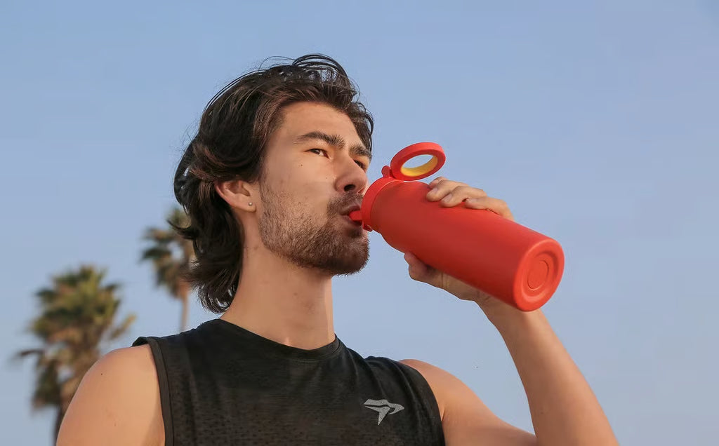 Borraccia termica RingBottle One con cannuccia integrata anti-perdita per bere in movimento